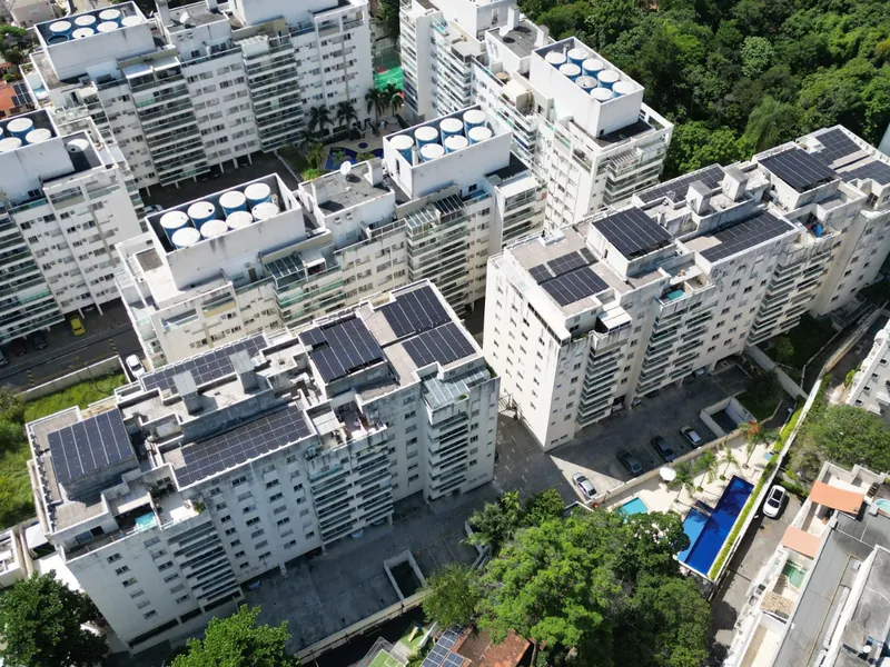 Placas solares no Vip Residencial