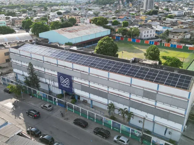 Usina solar: Rede Matriz Educação